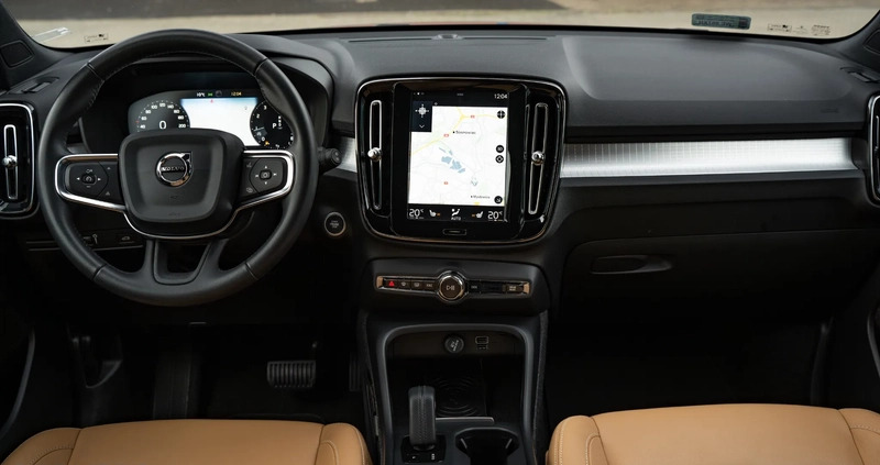 Volvo XC 40 cena 129900 przebieg: 76700, rok produkcji 2018 z Byczyna małe 781